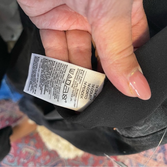 Old Navy Maternity slouchy front low-panel jeans in Black Size: 14Short - Picture 8 of 9